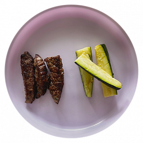 Steak and zucchini strips