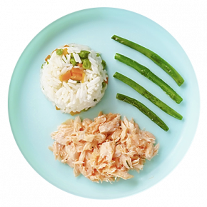 Pan seared fish with veggie rice and green beans